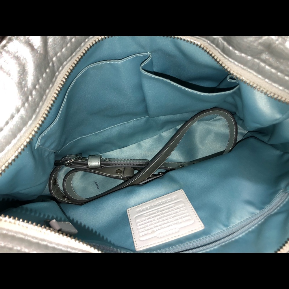 Coach - Picture 4 of 6